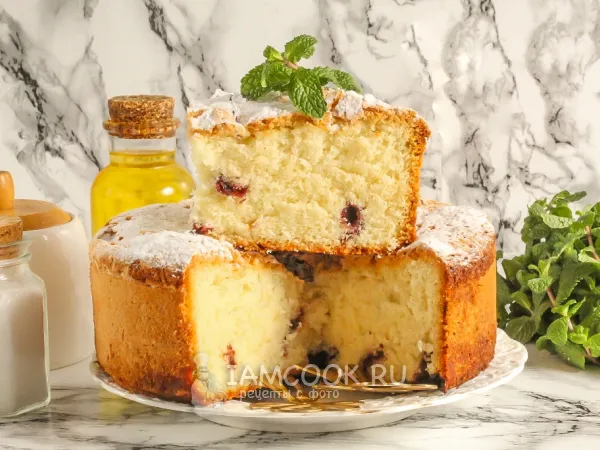 Фото блюда: Бисквитный пирог с вареньем
