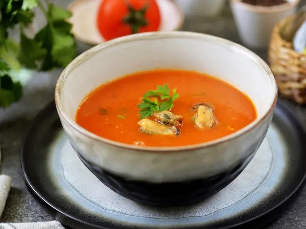 Фото блюда: Томатный суп с мидиями и креветками