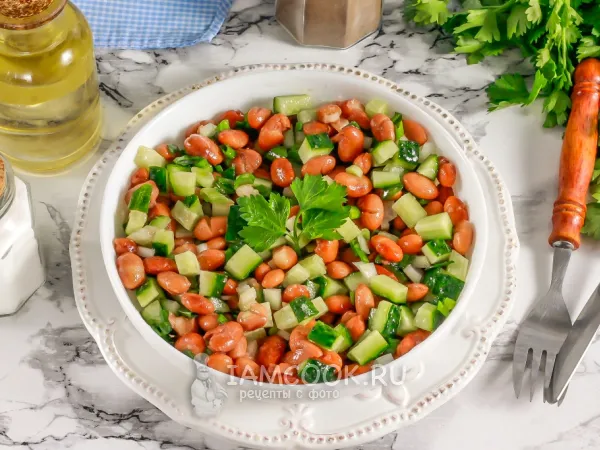 Фото блюда: Салат с фасолью и огурцами свежими