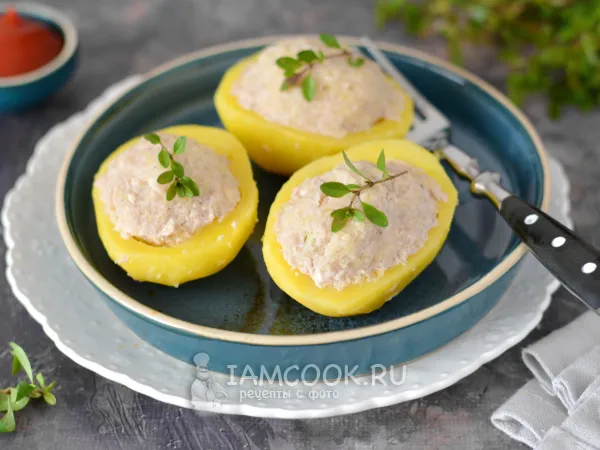 Фото блюда: Фаршированный картофель с фаршем на сковороде