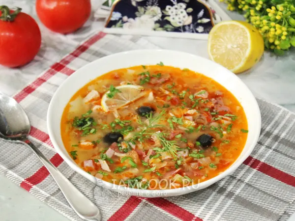 Фото блюда: Солянка из квашеной капусты с мясом