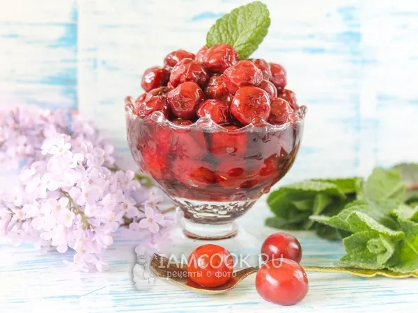 Фото блюда: Варенье из вишни с косточкой «Пятиминутка»