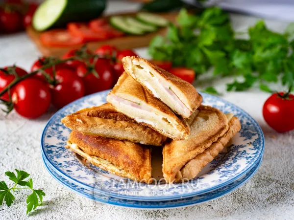 Фото блюда: Сэндвичи в мультипекаре