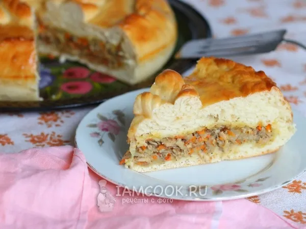 Фото блюда: Пирог с капустой и консервированной рыбой