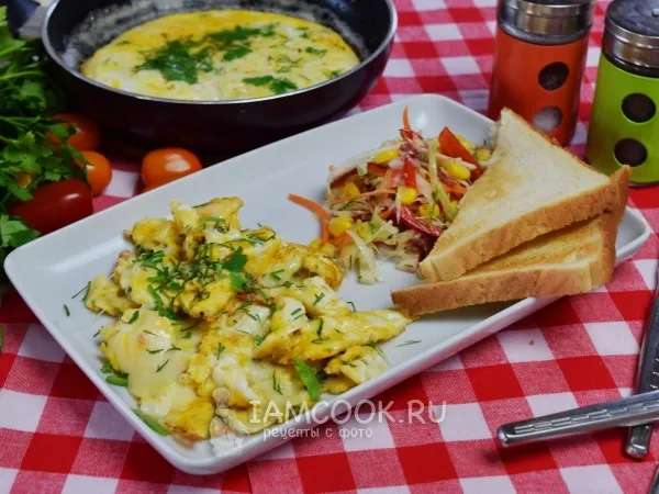 Фото блюда: Яичница с сыром