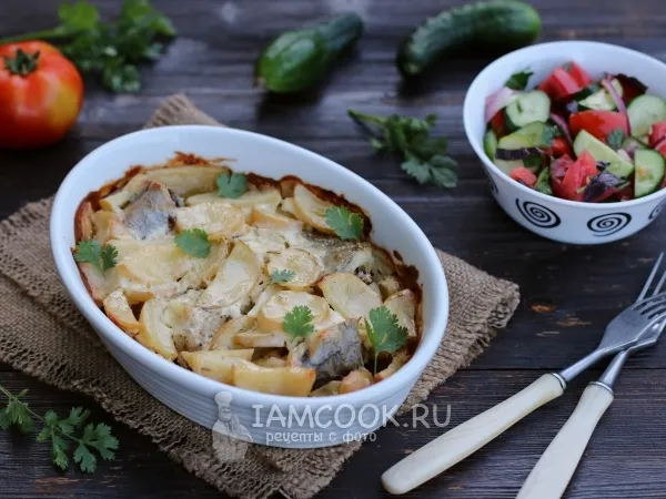 Фото блюда: Навага с картошкой в духовке