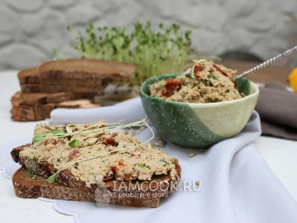 Фото блюда: Паштет из семян подсолнуха
