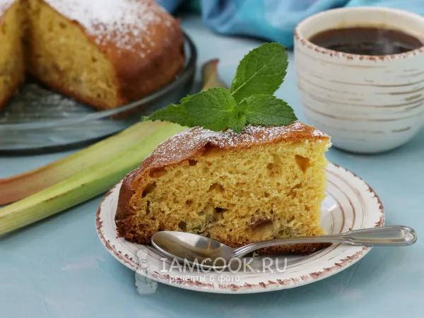 Фото блюда: Заливной пирог с ревенем (на кефире)
