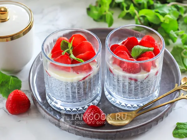 Фото блюда: Чиа пудинг с клубникой