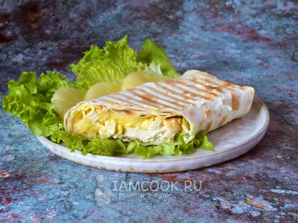 Фото блюда: ПП-ролл с курицей и ананасами