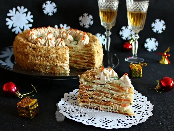 Фото блюда: Закусочный торт из слоеного теста