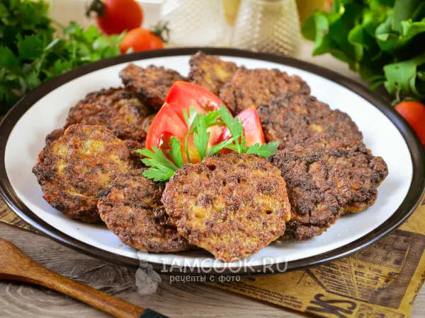 Фото блюда: Печеночные оладьи из говяжьей печени с рисом