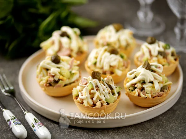 Фото блюда: Тарталетки с тунцом и огурцом