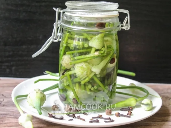 Фото блюда: Маринованные стрелки чеснока