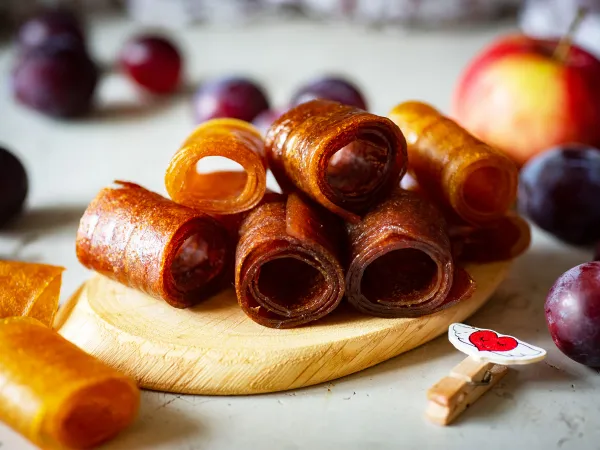 Фото блюда: Пастила из яблок и слив в духовке