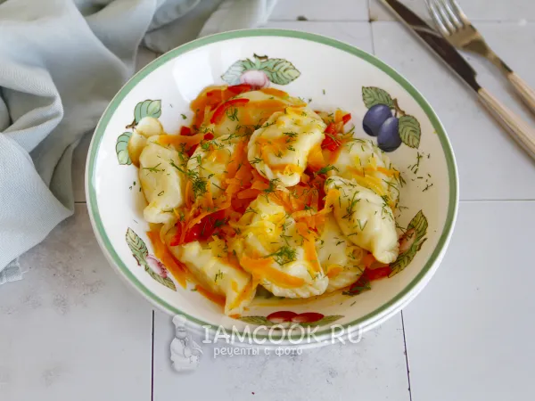 Фото блюда: Замороженные вареники в мультиварке