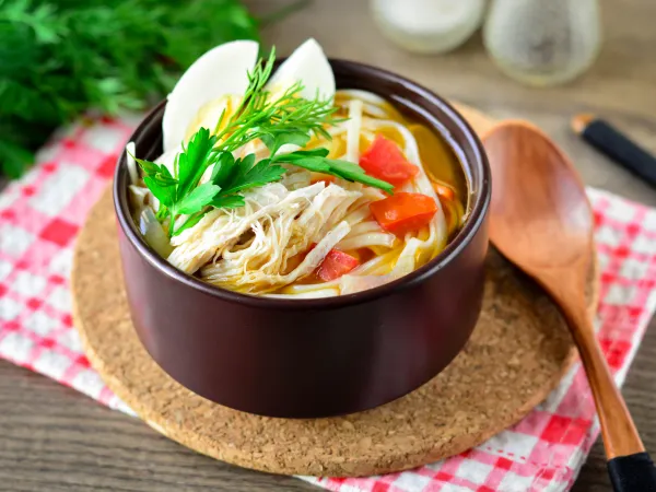 Фото блюда: Суп с лапшой удон и курицей