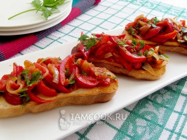 Фото блюда: Брускетта с помидорами и сладким перцем
