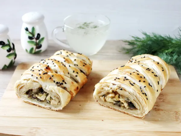 Фото блюда: Штрудель с курицей и грибами