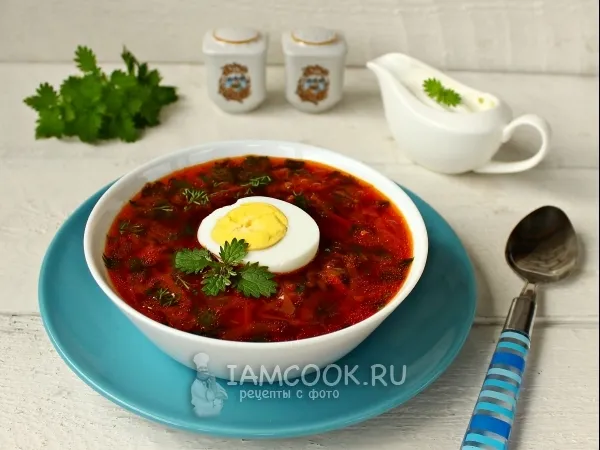 Фото блюда: Борщ со свеклой, крапивой и яйцом