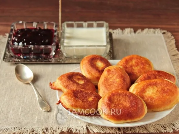 Фото блюда: Пышные оладьи на кефире на скорую руку