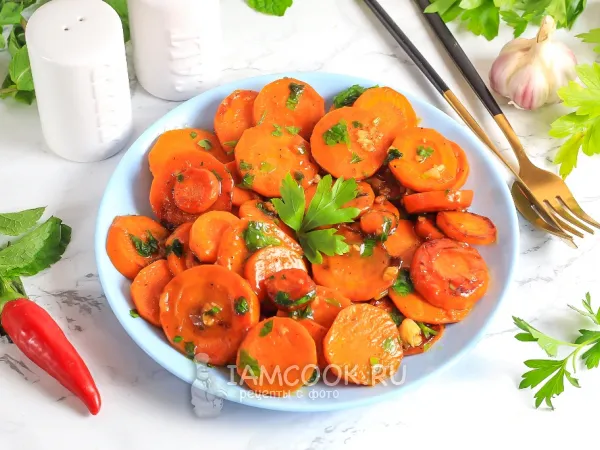 Фото блюда: Жареная морковь с чесноком