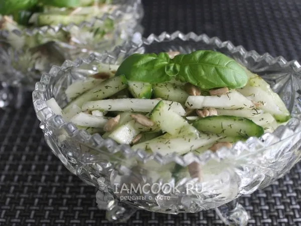 Фото блюда: Салат «Весенний» с кольраби