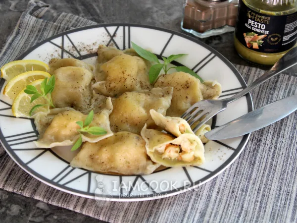 Фото блюда: Равиоли с креветками и песто