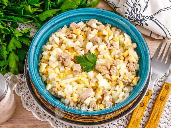 Фото блюда: Салат с печенью трески по-мурмански