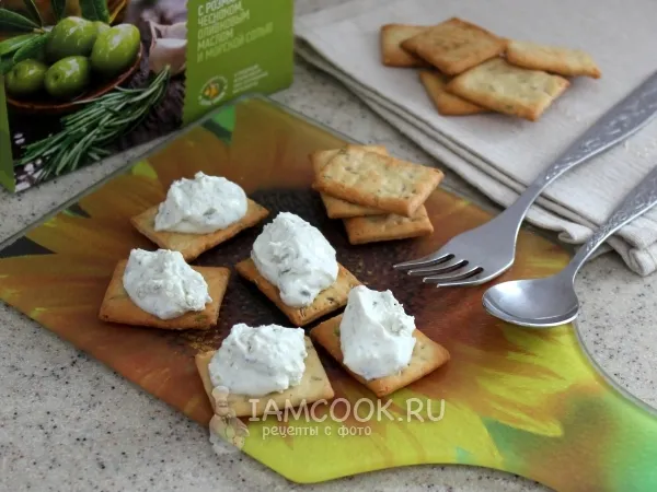 Фото блюда: Закуска из творога с огурцами