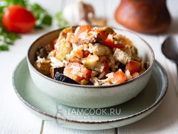 Фото блюда: Салат с хрустящими баклажанами, помидорами и сыром