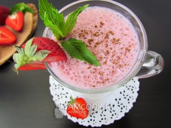Фото блюда: Клубничный смузи с овсяными хлопьями