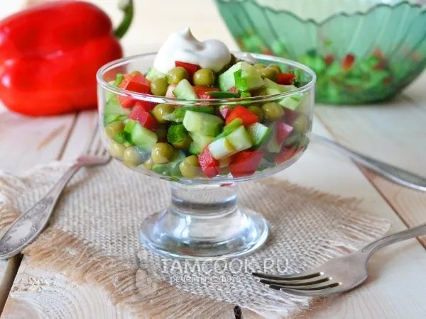 Фото блюда: Салат с перцем и огурцом