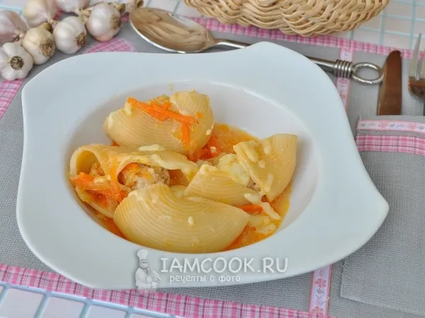 Фото блюда: Лумакони фаршированные в овощном соусе