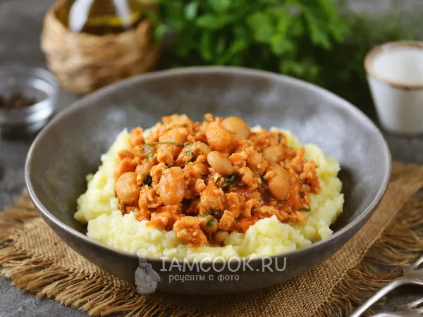 Фото блюда: Фасоль с фаршем в томатном соусе