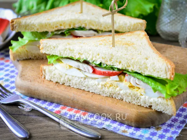 Фото блюда: Сэндвич с крабовыми палочками