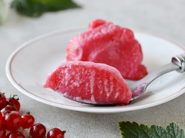 Фото блюда: Пюре из красной смородины на зиму