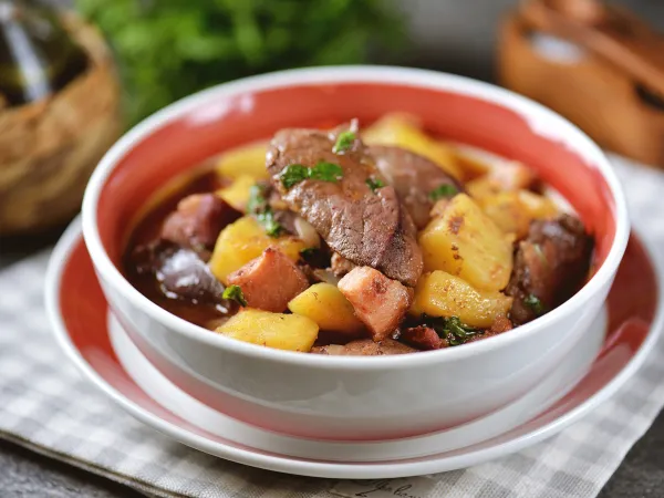 Фото блюда: Гуляш из печени индейки с подливкой