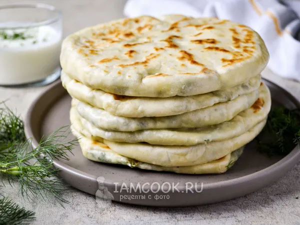 Фото блюда: Хычины с брынзой и зеленью