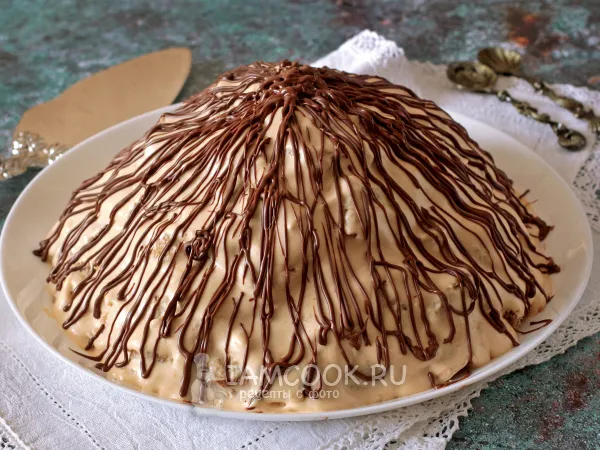 Фото блюда: Торт «Панчо» с вишней на кофейном бисквите