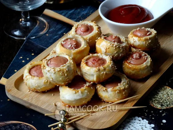 Фото блюда: Мини-сосиски в тесте