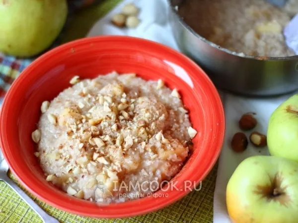 Фото блюда: Ячневая каша с яблоком