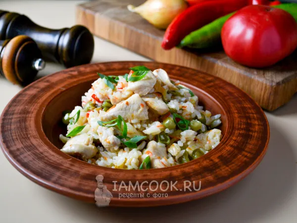 Фото блюда: Жареный рис с курицей и овощами