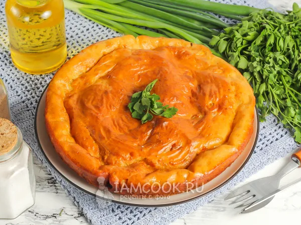 Фото блюда: Заливной пирог на кефире с тушеной капустой