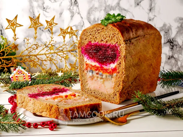 Фото блюда: Селедка под шубой в хлебе