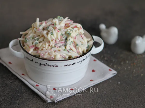 Фото блюда: Салат из редиски с яйцом и майонезом