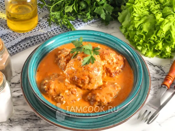 Фото блюда: Тефтели в соусе из кетчупа и майонеза