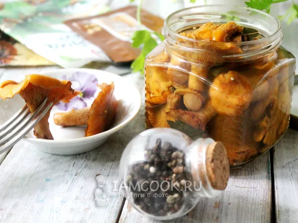 Фото блюда: Хрустящие маринованные лисички на зиму