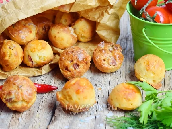 Фото блюда: Маффины с колбасой и сыром