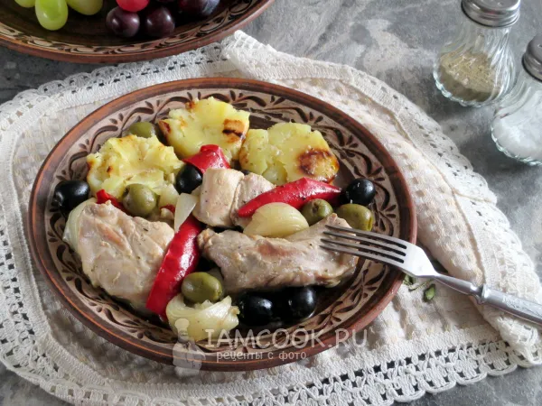 Фото блюда: Тушеный кролик в кастрюле